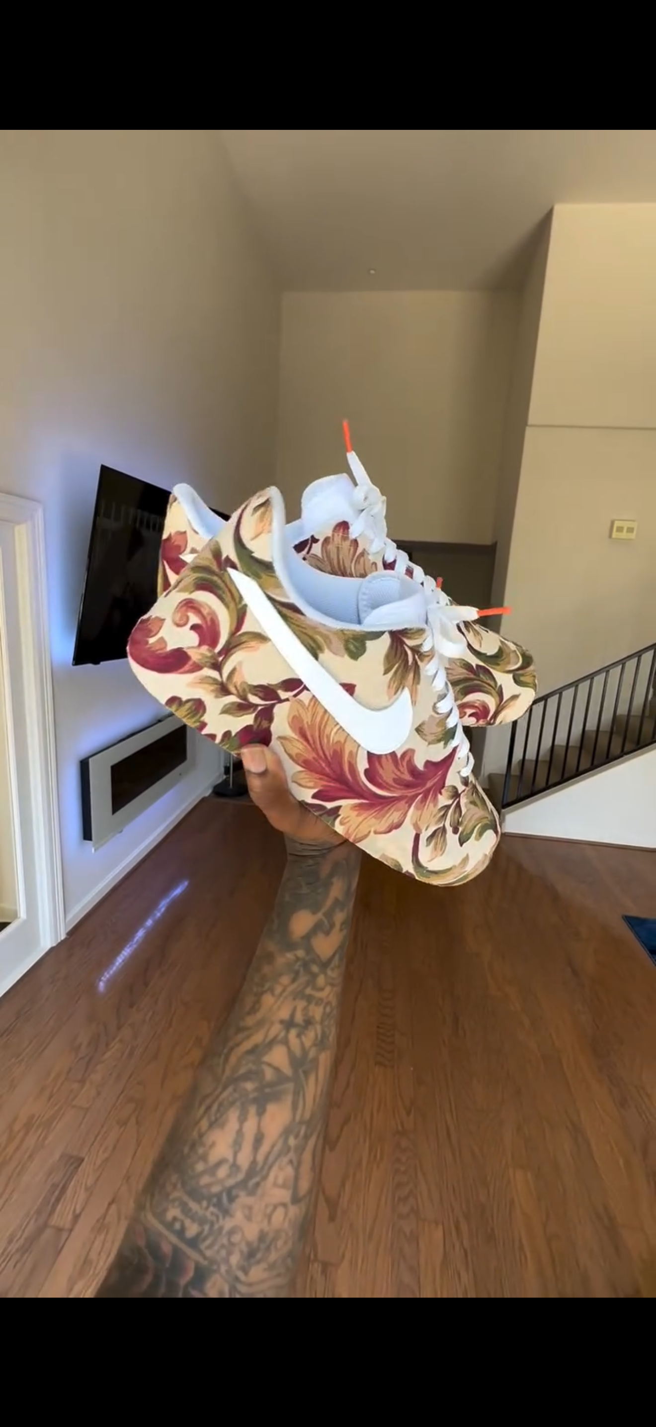 Flower print customs